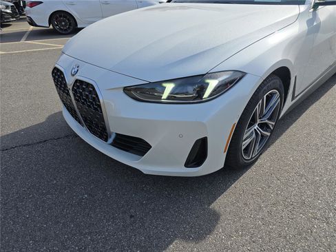 New 2026 BMW 430i xDrive w/ Premium Package image 9