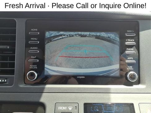 Used 2020 Toyota Sienna L FWD image 19