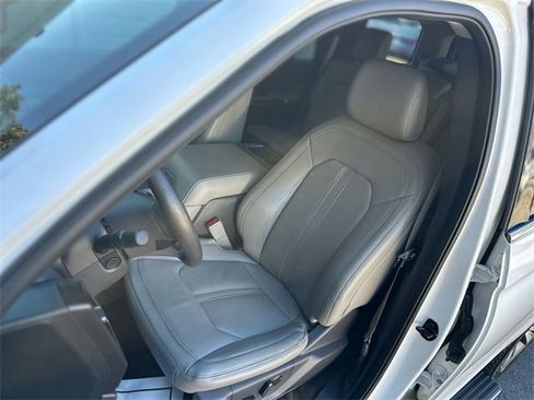 Used 2021 Ford Expedition Limited image 12