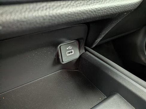Used 2024 Honda HR-V Sport image 9