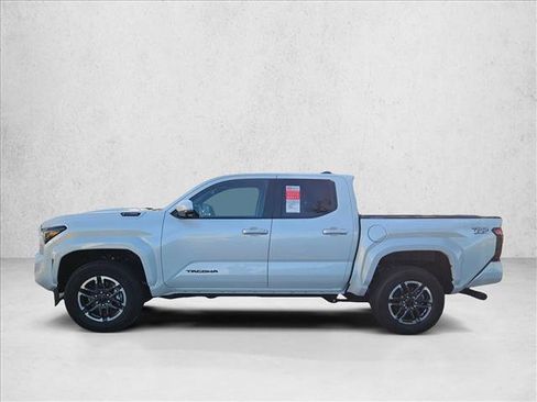 New 2025 Toyota Tacoma TRD Sport image 5