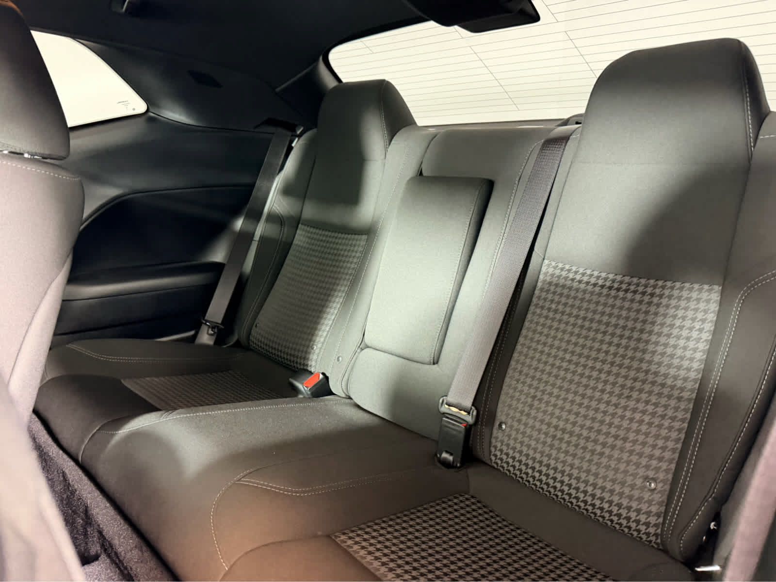 Used 2020 Dodge Challenger SXT RWD image 13