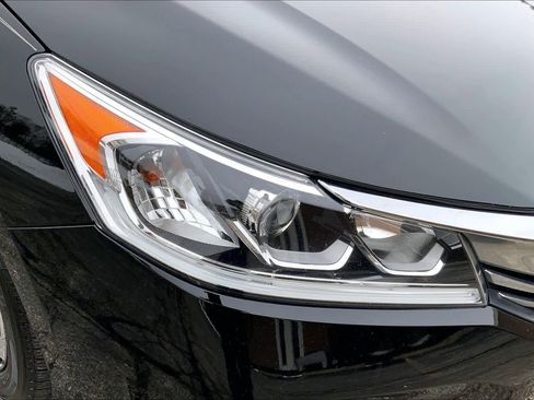 Used 2017 Honda Accord EX-L image 27