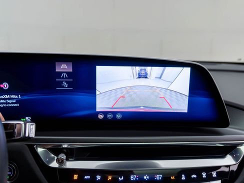 Certified 2024 Cadillac Lyriq Tech AWD/4WD image 30
