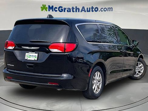 Used 2024 Chrysler Voyager LX FWD image 7