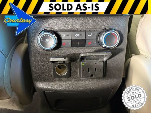 Used 2014 Ford Explorer Limited w/ Equipment Group 302A AWD/4WD image 35