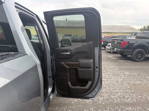 Used 2019 GMC Sierra 1500 SLE w/ SLE Value Package AWD/4WD image 40