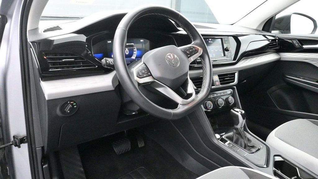 Used 2024 Volkswagen Taos S FWD image 12