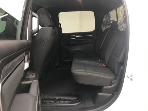 New 2026 RAM 1500 4x4 Crew Cab image 31