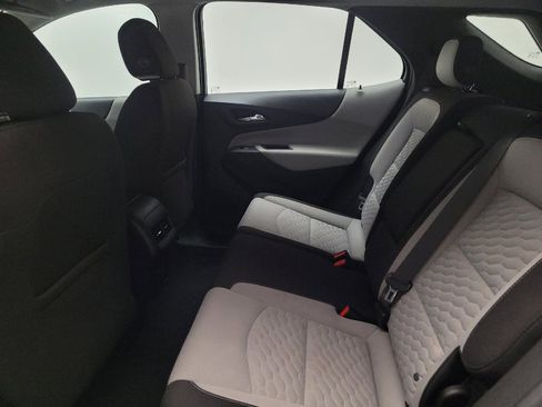 Used 2019 Chevrolet Equinox LS FWD image 18