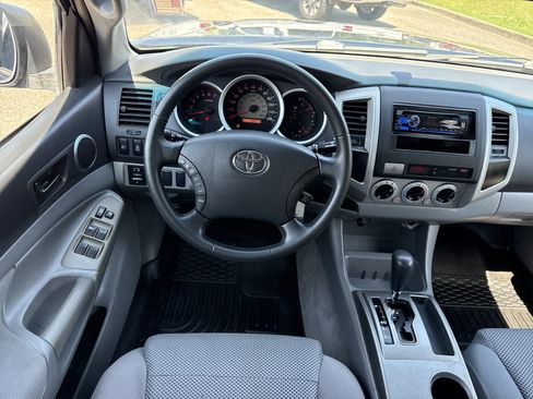 Used 2006 Toyota Tacoma PreRunner RWD image 15