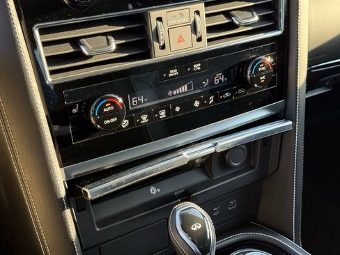 Used 2023 INFINITI QX80 Premium Select w/ Cargo Package image 41