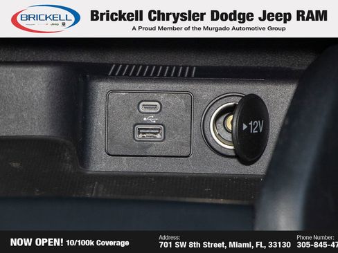 Used 2022 Ford Escape SE w/ SE Sport Appearance Package image 25