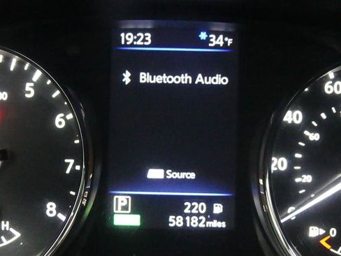 Used 2019 Nissan Rogue SV image 33