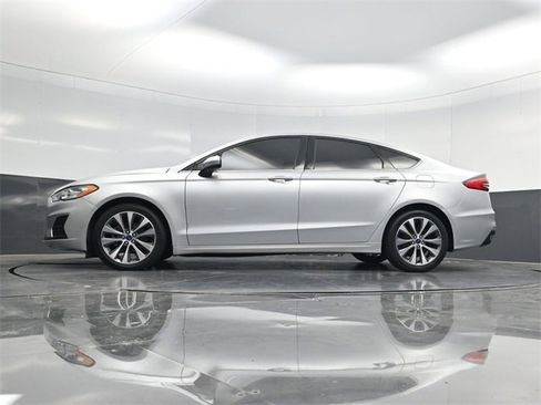 Used 2019 Ford Fusion SE image 52