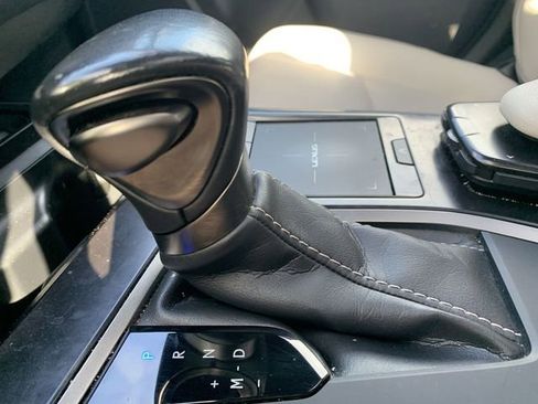 Used 2021 Lexus UX 200 w/ Premium Package FWD image 25