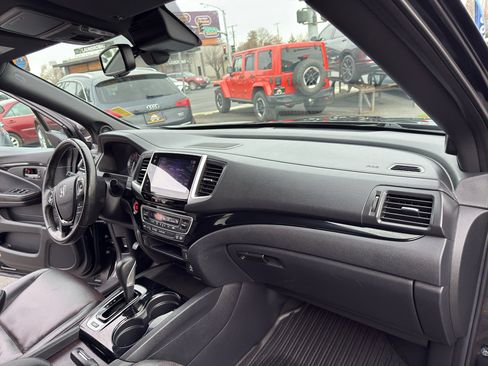 Used 2019 Honda Ridgeline Black Edition image 14