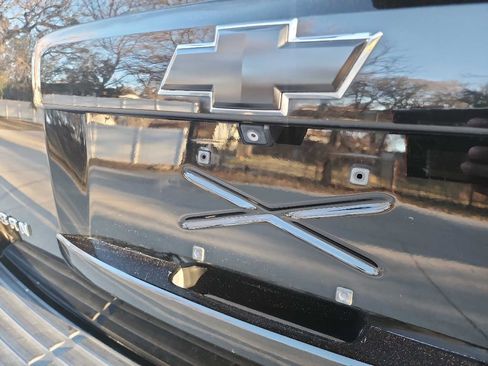 Used 2007 Chevrolet Suburban LTZ w/ LTZ Preferred Equipment Group image 9