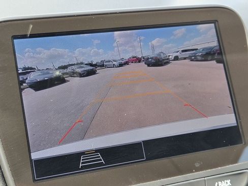 Used 2025 Chevrolet Malibu LT FWD image 18