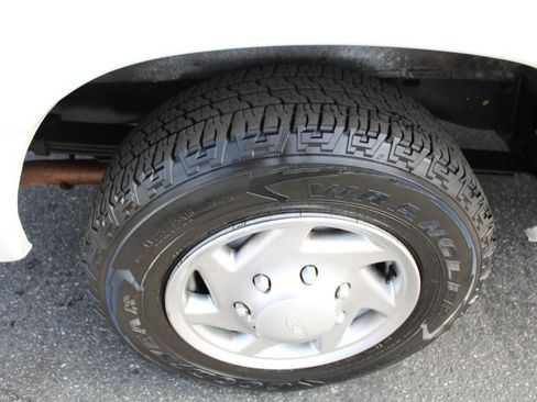 Used 2013 Ford E-150 and Econoline 150 w/ PWR Group RWD image 19