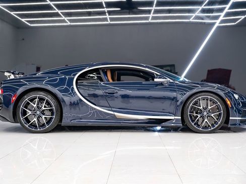 Used 2020 Bugatti Chiron AWD/4WD image 7