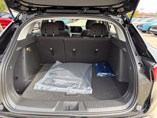New 2026 Chevrolet Trax LS w/ LS Convenience Package FWD image 25