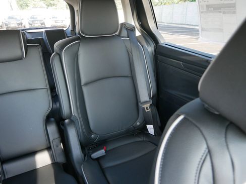 New 2026 Honda Odyssey Touring image 14