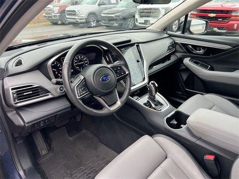 Used 2025 Subaru Outback Limited image 10