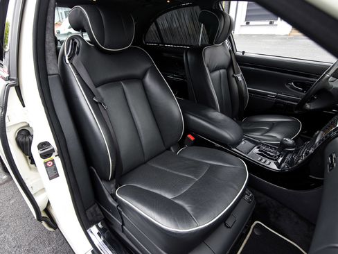 Used 2008 Maybach 57 S image 17