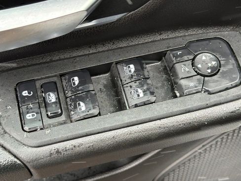 Used 2025 RAM 1500 Big Horn image 14