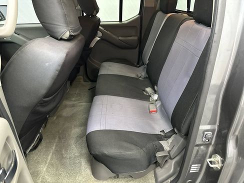 Used 2016 Nissan Frontier SV w/ SV Value Truck Package RWD image 20