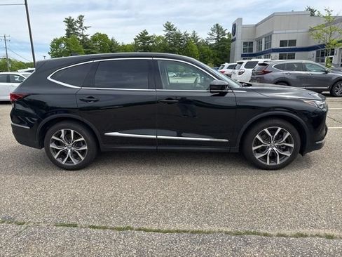 Used 2024 Acura MDX SH-AWD w/ Technology Package image 4