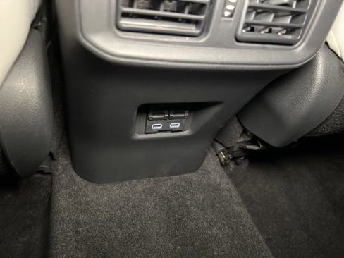 Used 2024 Toyota RAV4 Limited AWD/4WD image 55