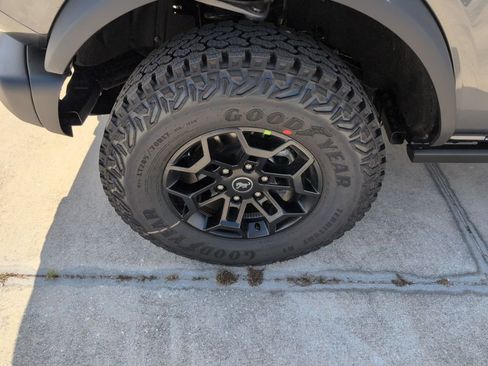 New 2026 Ford Bronco Badlands AWD/4WD image 17