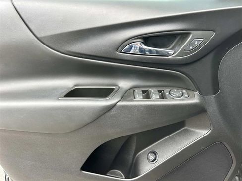 Used 2022 Chevrolet Equinox LT image 30