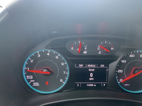 Used 2018 Chevrolet Equinox LT image 32