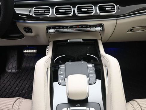 New 2026 Mercedes-Benz GLS 450 4MATIC image 13