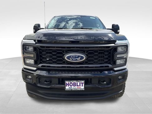 Used 2024 Ford F250 Lariat w/ Sport Appearance Package AWD/4WD image 8