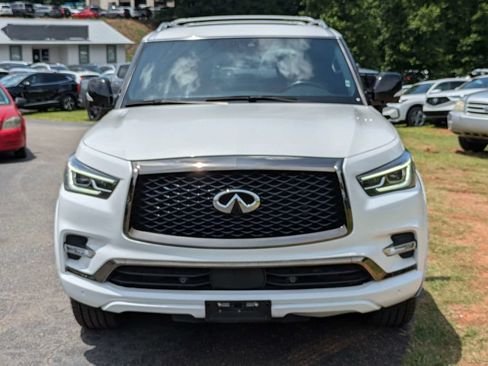 Used 2024 INFINITI QX80 Sensory AWD/4WD image 9