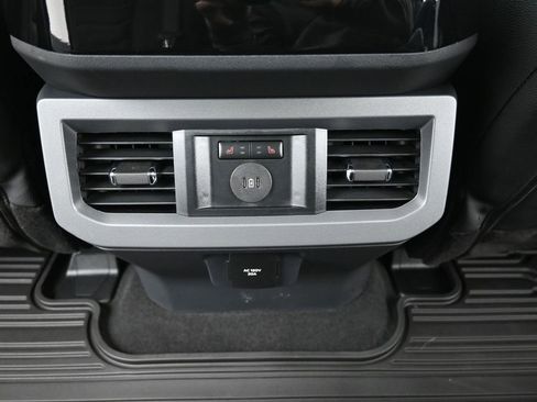 Certified 2026 Ford F250 Lariat w/ Lariat Ultimate Package image 25