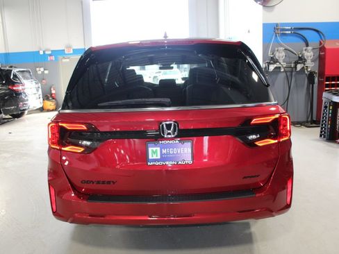 New 2026 Honda Odyssey Sport-L image 11