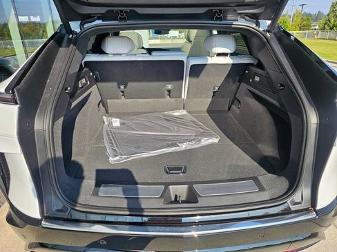 New 2026 Cadillac Lyriq Luxury AWD/4WD image 13