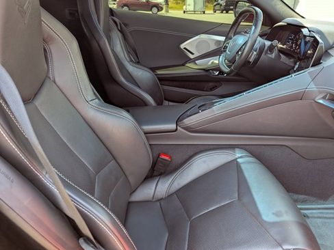 Used 2021 Chevrolet Corvette Stingray Preferred Cpe w/ Z51 Performance Package image 26