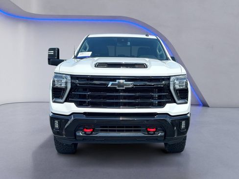 Used 2025 Chevrolet Silverado 2500 LT w/ Trail Boss Package AWD/4WD image 9