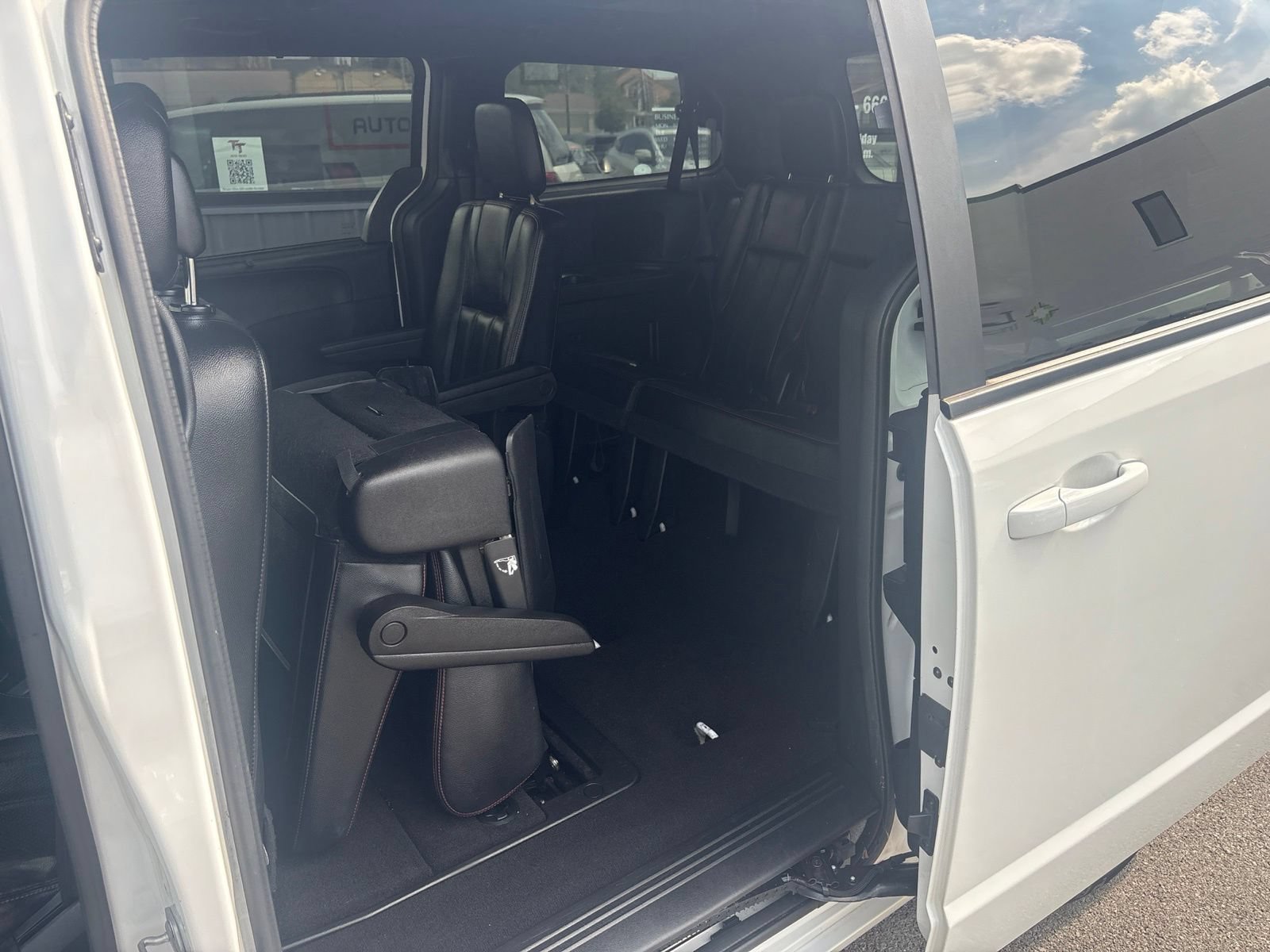 Used 2019 Dodge Grand Caravan GT FWD image 14