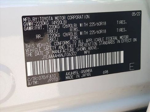 Certified 2022 Toyota Venza LE image 24