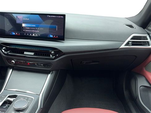 Used 2025 BMW i4 eDrive40 image 19