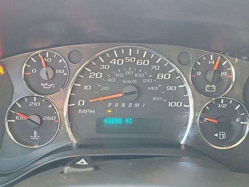 Used 2019 Chevrolet Express 2500 w/ Driver Convenience Package image 28