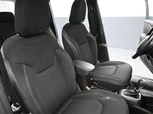 Used 2023 Jeep Renegade Altitude w/ Sun/Sound Group image 26