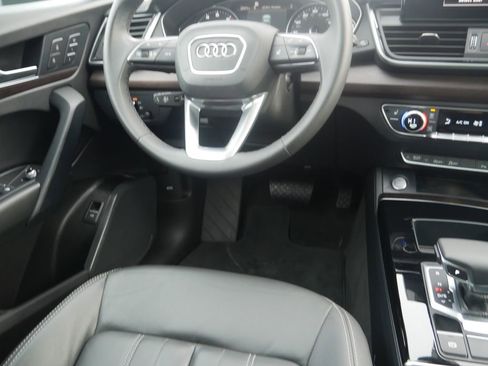 Certified 2023 Audi Q5 2.0T Premium w/ Convenience Package image 37